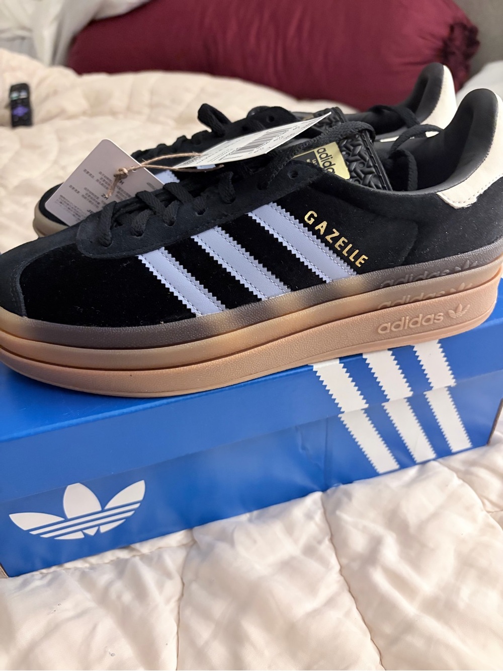 Adidas Gazelle Black & blue Suede Sneakers men’s 7, women’s 8